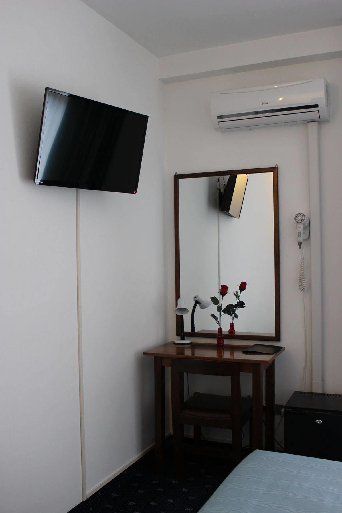 Hotel Pinolo غوبيو المظهر الخارجي الصورة